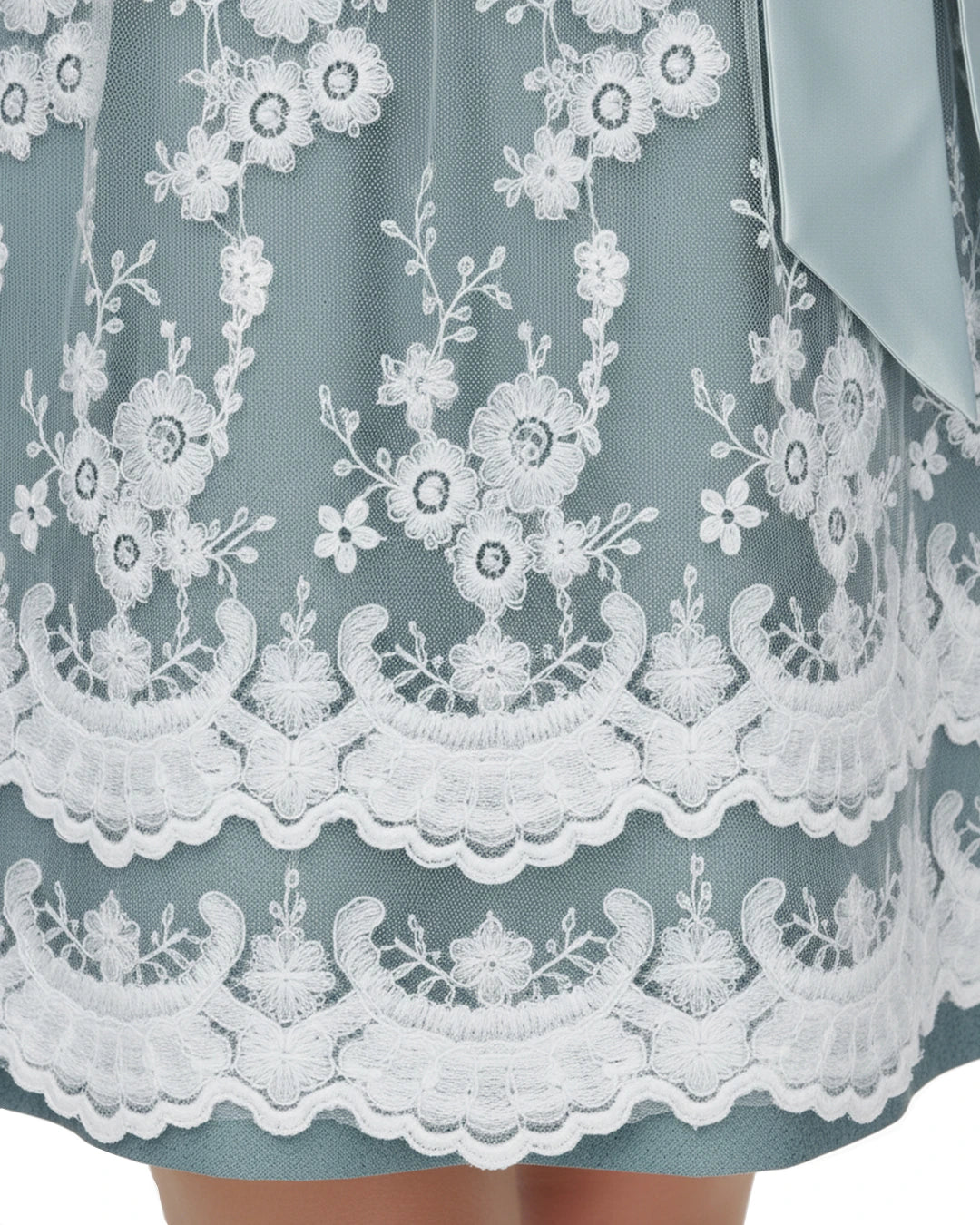 Dirndl Himmelsblüte – Türkis