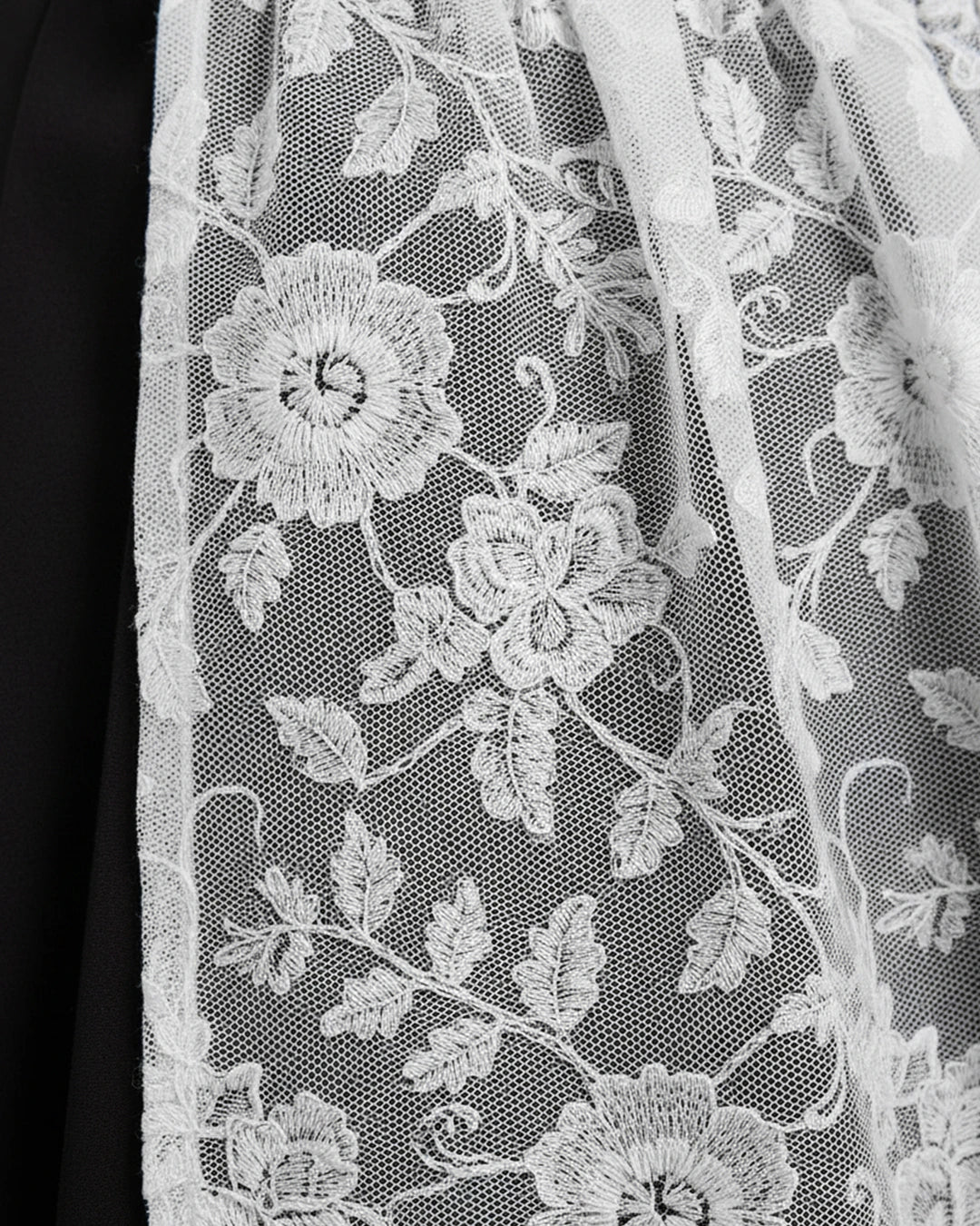 Dirndl Morgenlicht – Schwarz